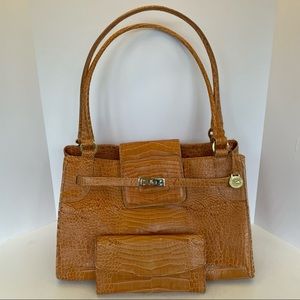 Brahmin Tote- Outlet
